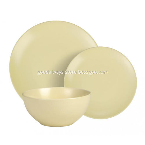 18 Pieces Stoneware Dinnerware Set,Matt Cream